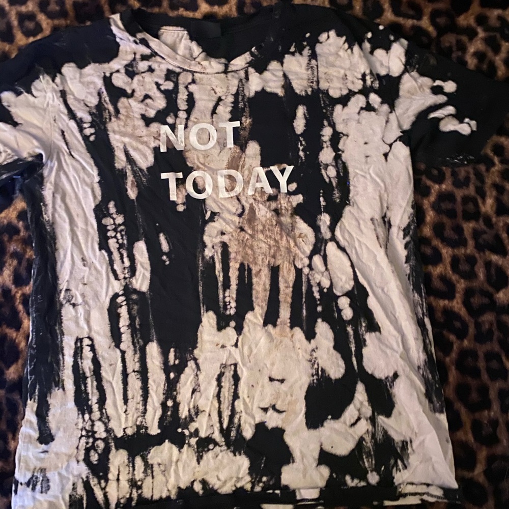 EMPYRE Bleached Dyed T-shirt